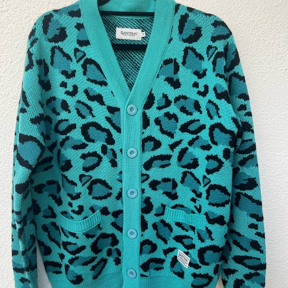 Leopard full fashion button up sweater - Picture 7 of 8